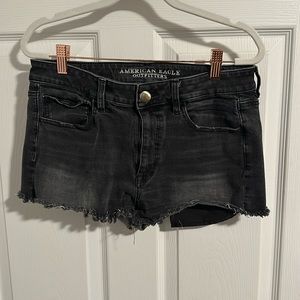 American Eagle High-Rise shortie black size 12